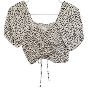 1304 * Japna Floral Print Crop Top Off White Black Size Unknown